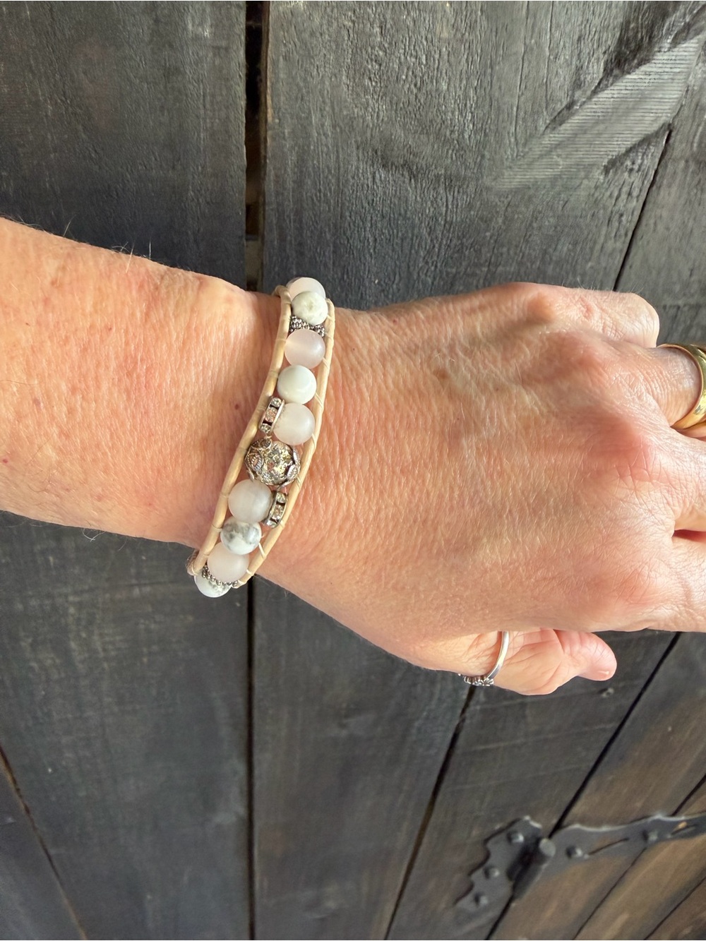 Handmade by Me Beige Howlite Beaded Bracelet with Silver Accents NWT